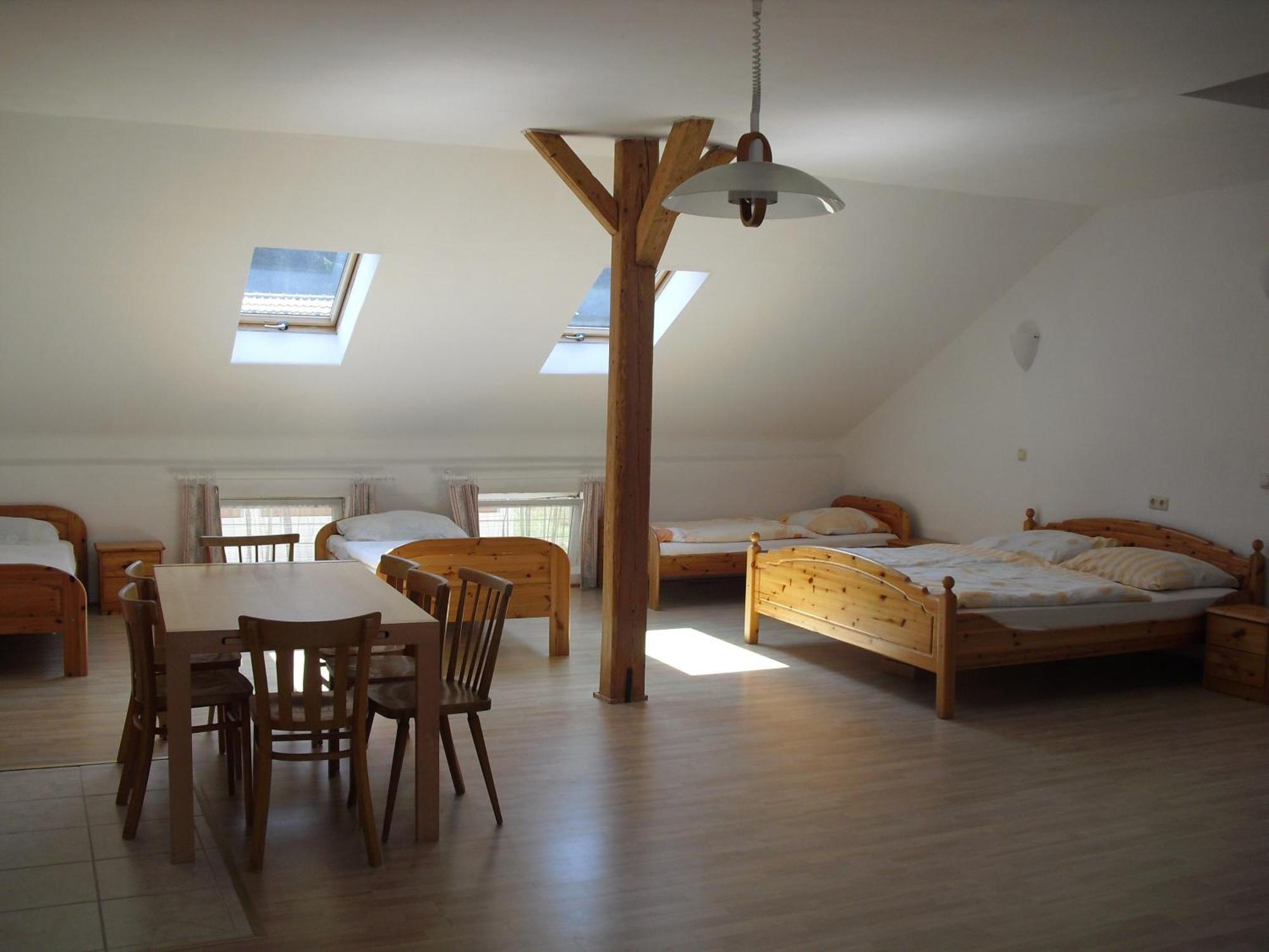 Gasthof Zum Heiligen Nikolaus Haibach ob der Donau Habitación foto