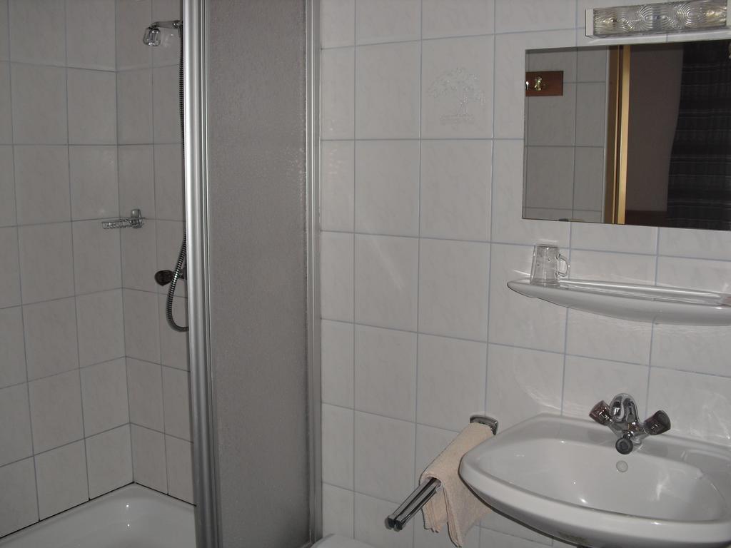 Gasthof Zum Heiligen Nikolaus Haibach ob der Donau Habitación foto
