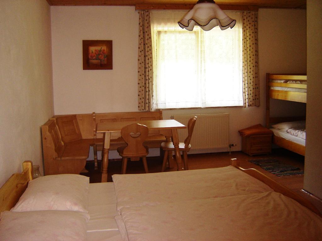 Gasthof Zum Heiligen Nikolaus Haibach ob der Donau Habitación foto