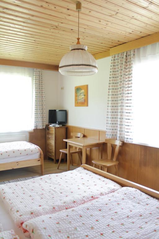Gasthof Zum Heiligen Nikolaus Haibach ob der Donau Habitación foto
